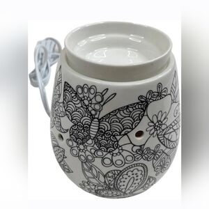 Nib Scentsy Reimagine Cream and Black Ceramic Warmer